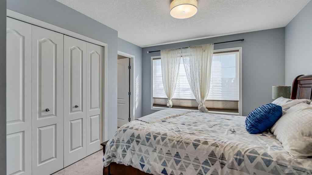 MLS® A2266091 - 343 Hillcrest Heights SW in Hillcrest Airdrie, Residential