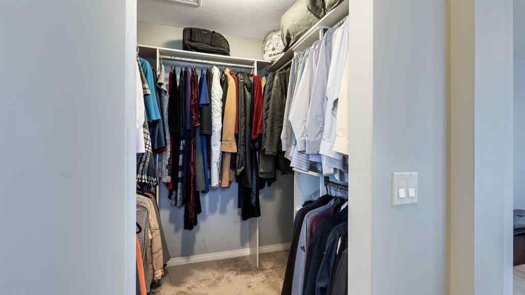 MLS® A2266091 - 343 Hillcrest Heights SW in Hillcrest Airdrie, Residential