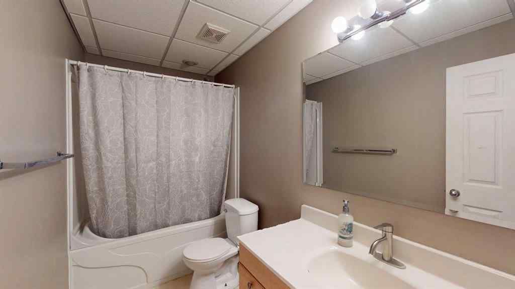 MLS® A2266093 - 333 Lindstrom Crescent  in Timberlea Fort McMurray, Residential