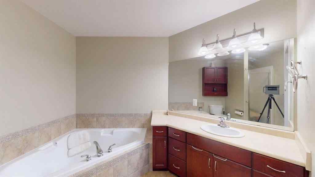 MLS® A2266093 - 333 Lindstrom Crescent  in Timberlea Fort McMurray, Residential