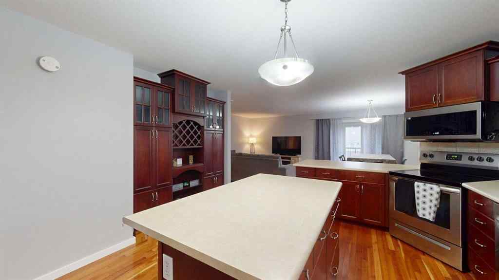 MLS® A2266093 - 333 Lindstrom Crescent  in Timberlea Fort McMurray, Residential