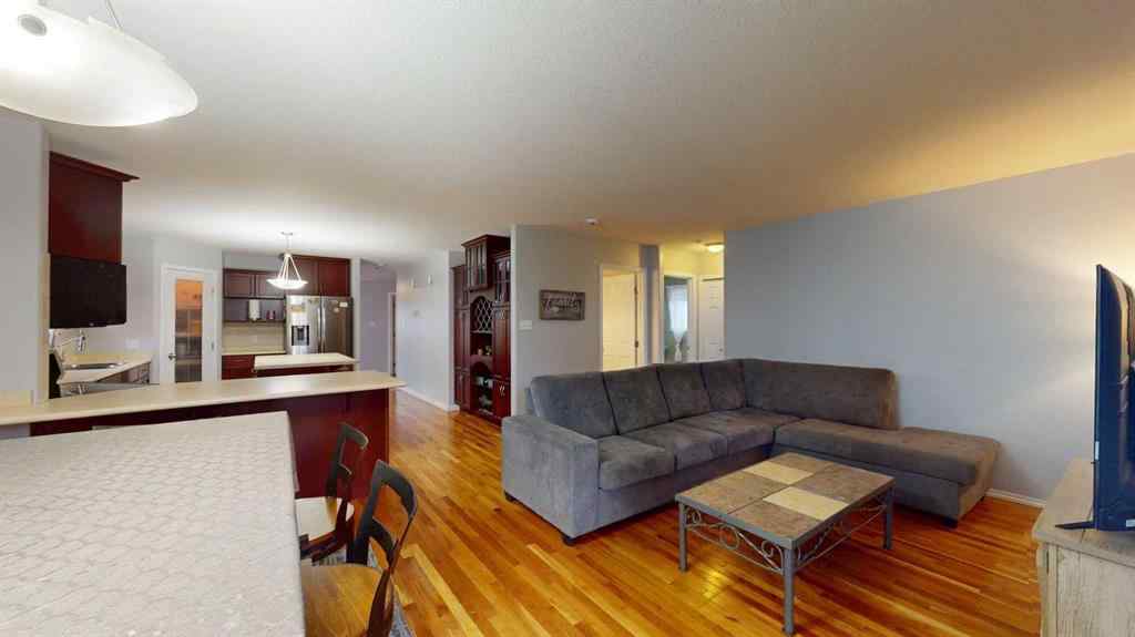 MLS® A2266093 - 333 Lindstrom Crescent  in Timberlea Fort McMurray, Residential