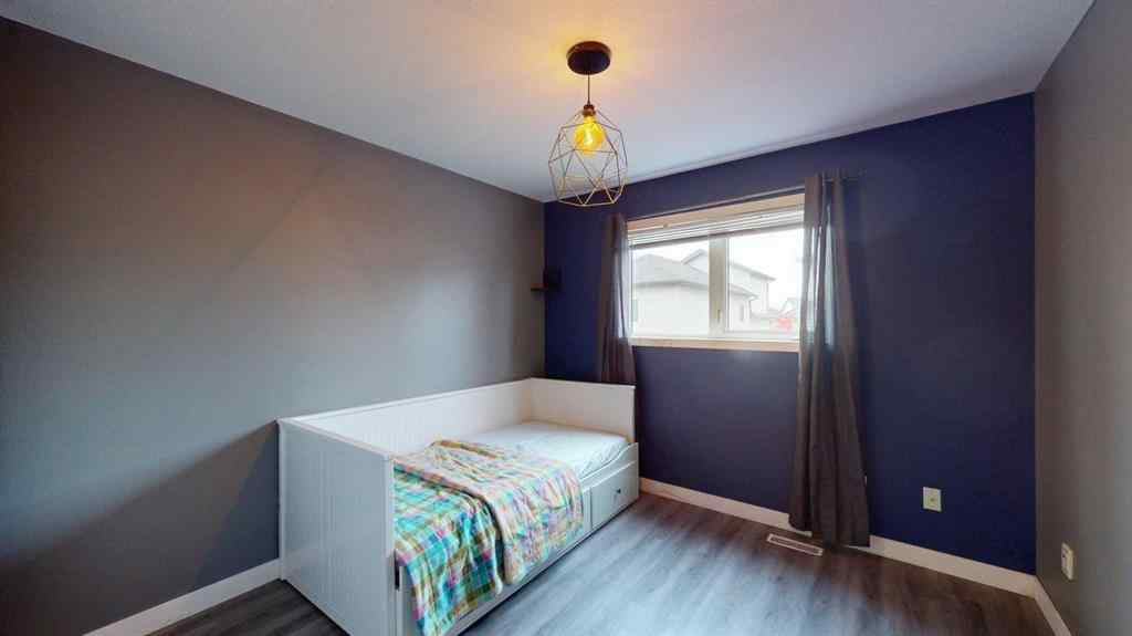 MLS® A2266093 - 333 Lindstrom Crescent  in Timberlea Fort McMurray, Residential