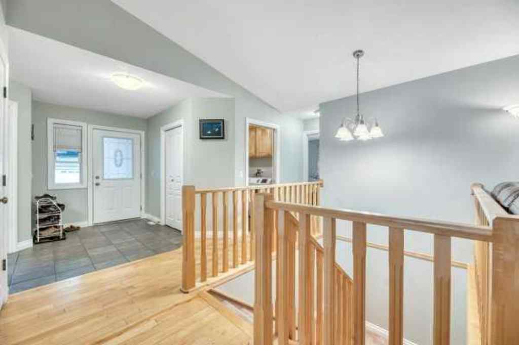 MLS® A2266096 - 196 Camden Place  in Cambridge Glen Strathmore, Residential