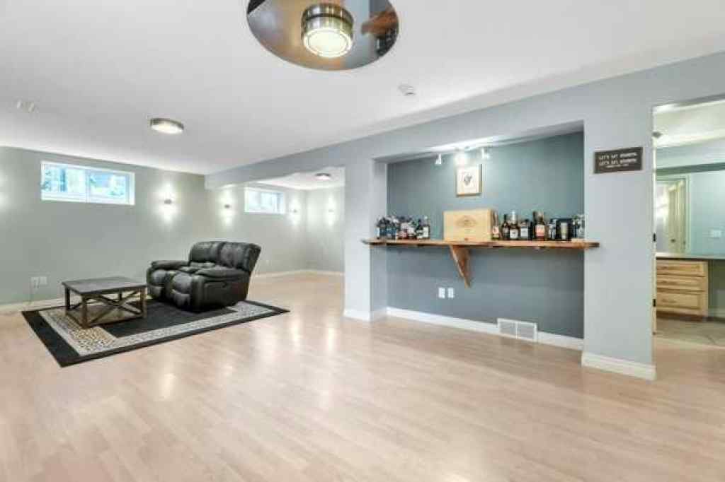 MLS® A2266096 - 196 Camden Place  in Cambridge Glen Strathmore, Residential