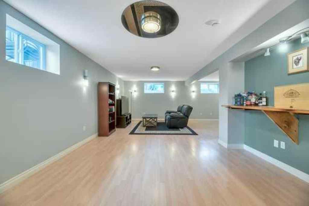 MLS® A2266096 - 196 Camden Place  in Cambridge Glen Strathmore, Residential