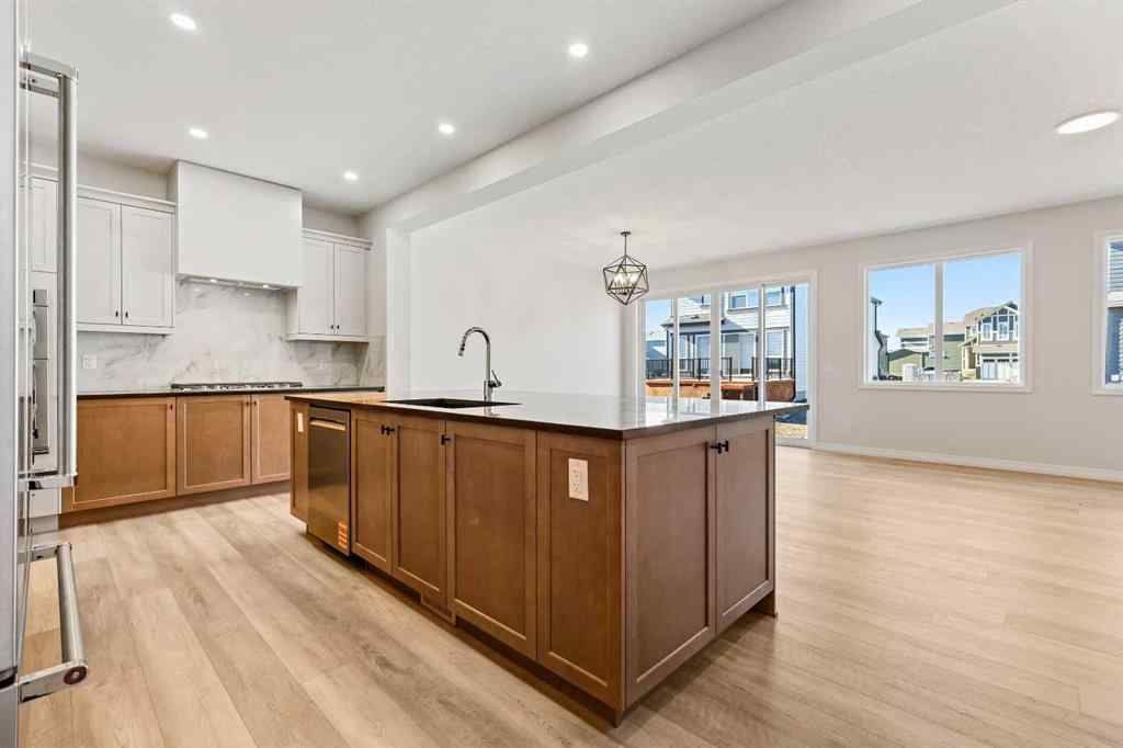 MLS® A2266097 - 368 Magnolia Crescent SE in Mahogany Calgary, Residential