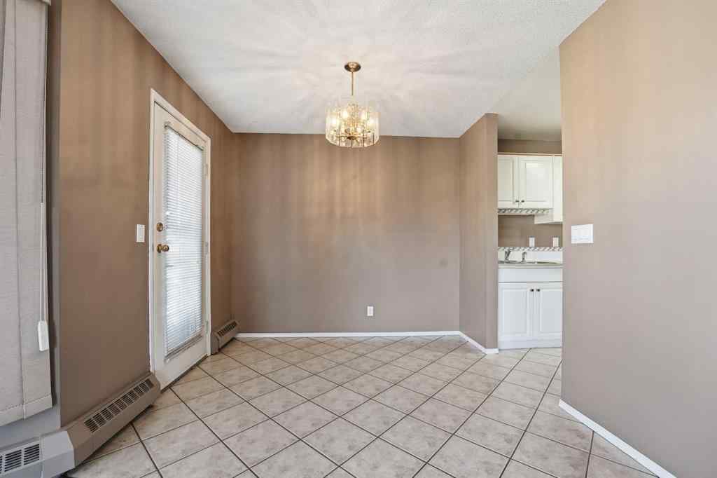 MLS® A2266098 - Unit #208 5135 Lakeshore Drive  in Downtown Sylvan Lake, Residential