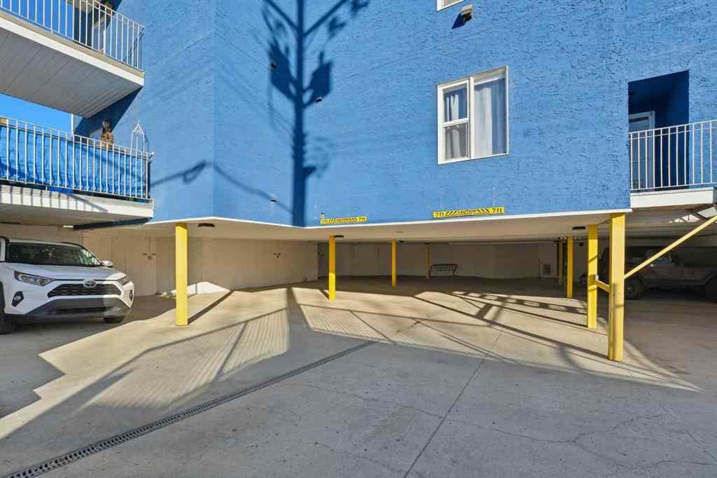 MLS® A2266098 - Unit #208 5135 Lakeshore Drive  in Downtown Sylvan Lake, Residential