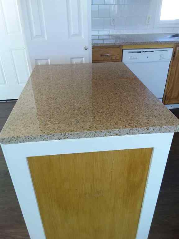 MLS® A2266100 - Unit #300 6220 17 Avenue SE in Red Carpet Calgary, Mobile