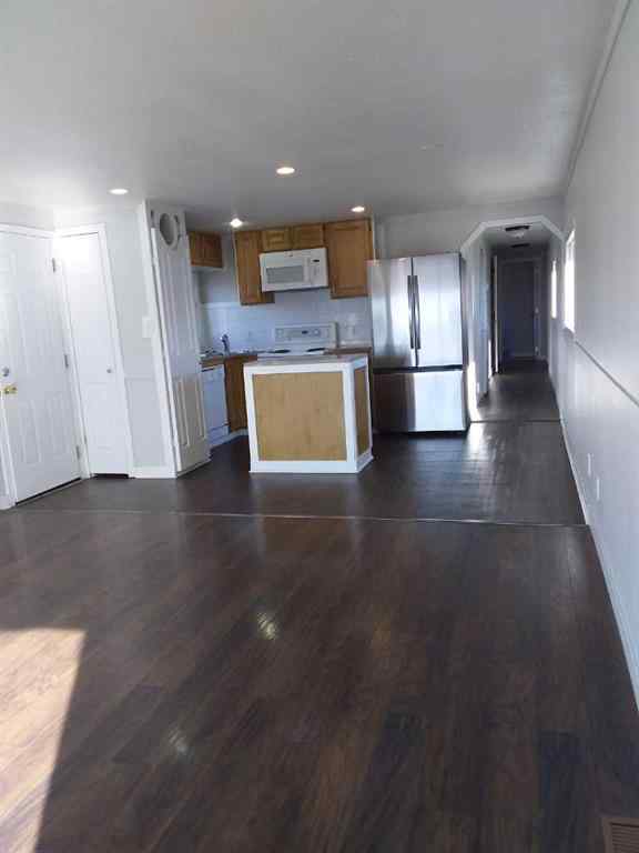 MLS® A2266100 - Unit #300 6220 17 Avenue SE in Red Carpet Calgary, Mobile