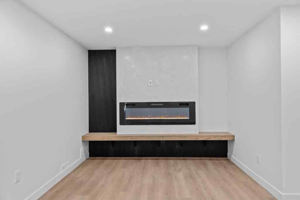 MLS® A2266101 - 124 Gainsborough Drive SW in Glamorgan Calgary, Residential