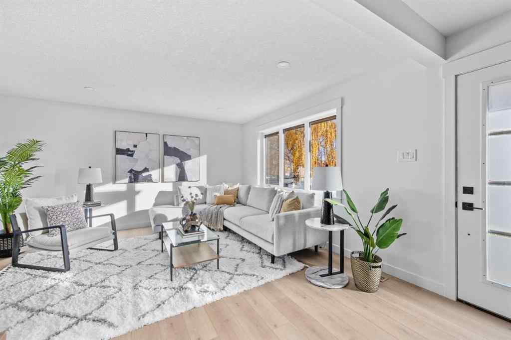 MLS® A2266101 - 124 Gainsborough Drive SW in Glamorgan Calgary, Residential