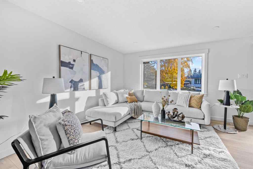 MLS® A2266101 - 124 Gainsborough Drive SW in Glamorgan Calgary, Residential