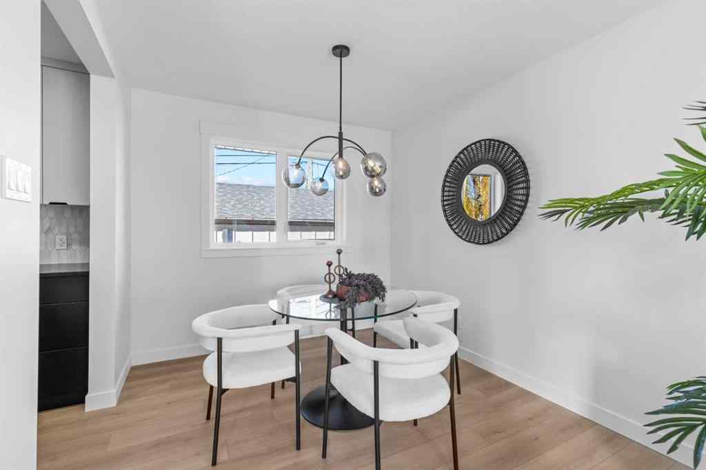 MLS® A2266101 - 124 Gainsborough Drive SW in Glamorgan Calgary, Residential