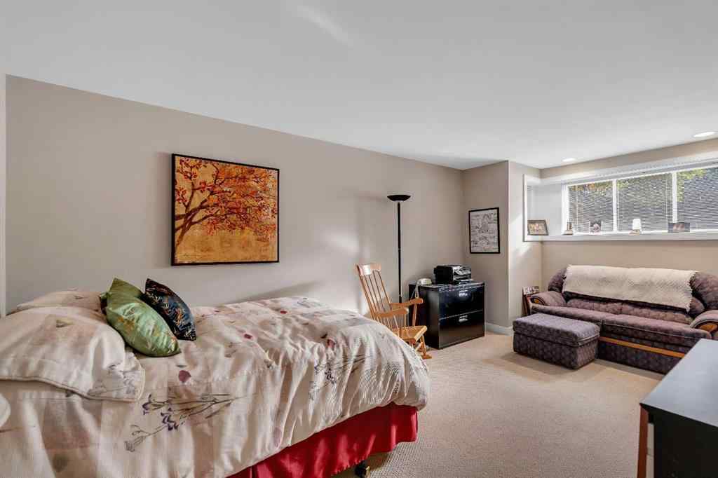 MLS® A2266107 - 2215 2 Avenue NW in West Hillhurst Calgary, Residential