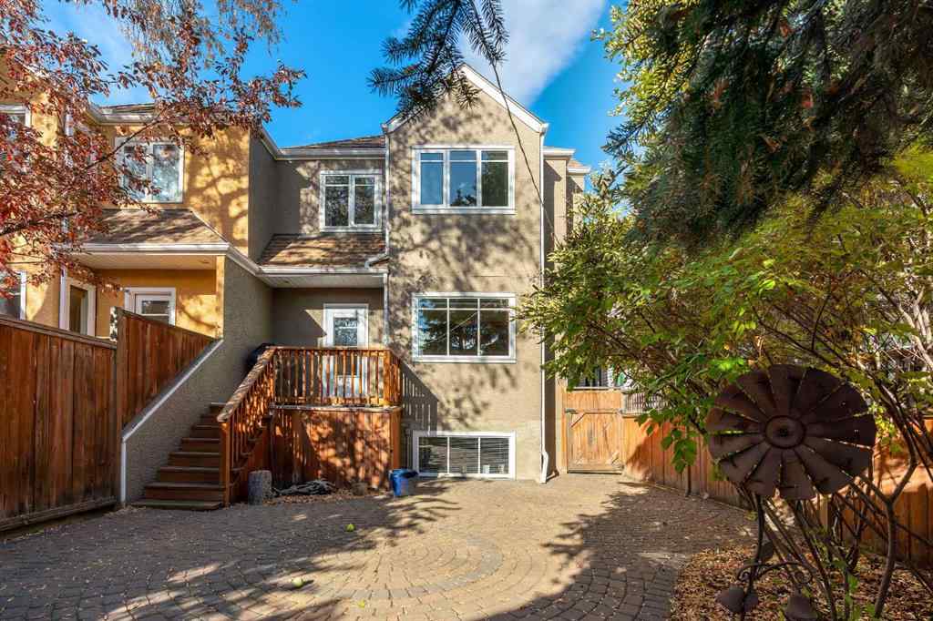 MLS® A2266107 - 2215 2 Avenue NW in West Hillhurst Calgary, Residential