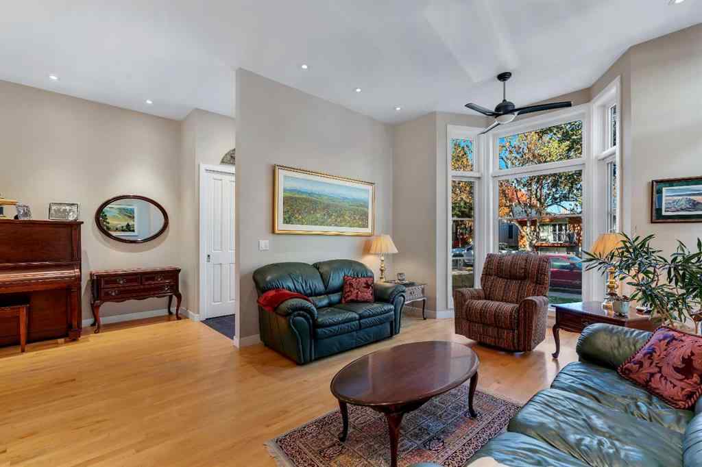 MLS® A2266107 - 2215 2 Avenue NW in West Hillhurst Calgary, Residential