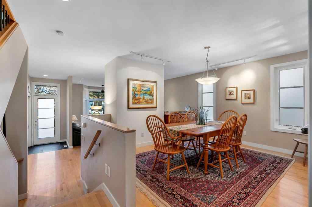 MLS® A2266107 - 2215 2 Avenue NW in West Hillhurst Calgary, Residential