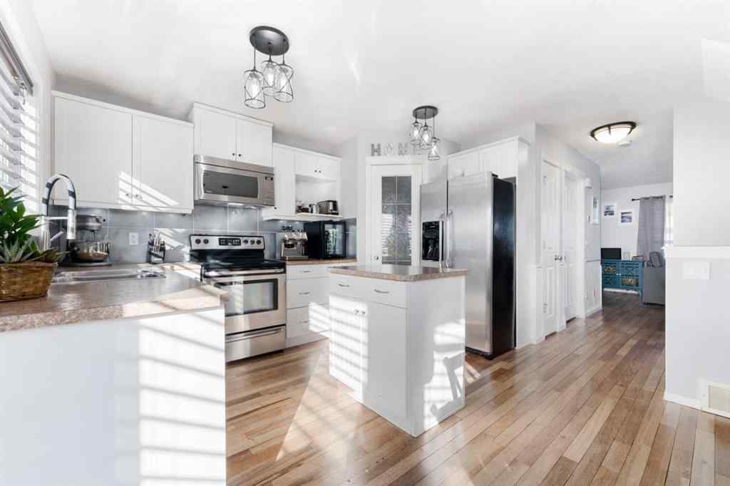 MLS® A2266108 - 114 Silverado Saddle Crescent SW in Silverado Calgary, Residential