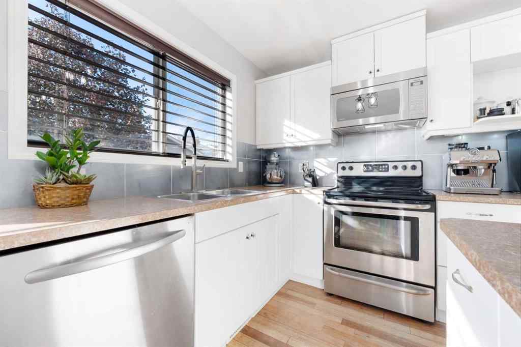 MLS® A2266108 - 114 Silverado Saddle Crescent SW in Silverado Calgary, Residential