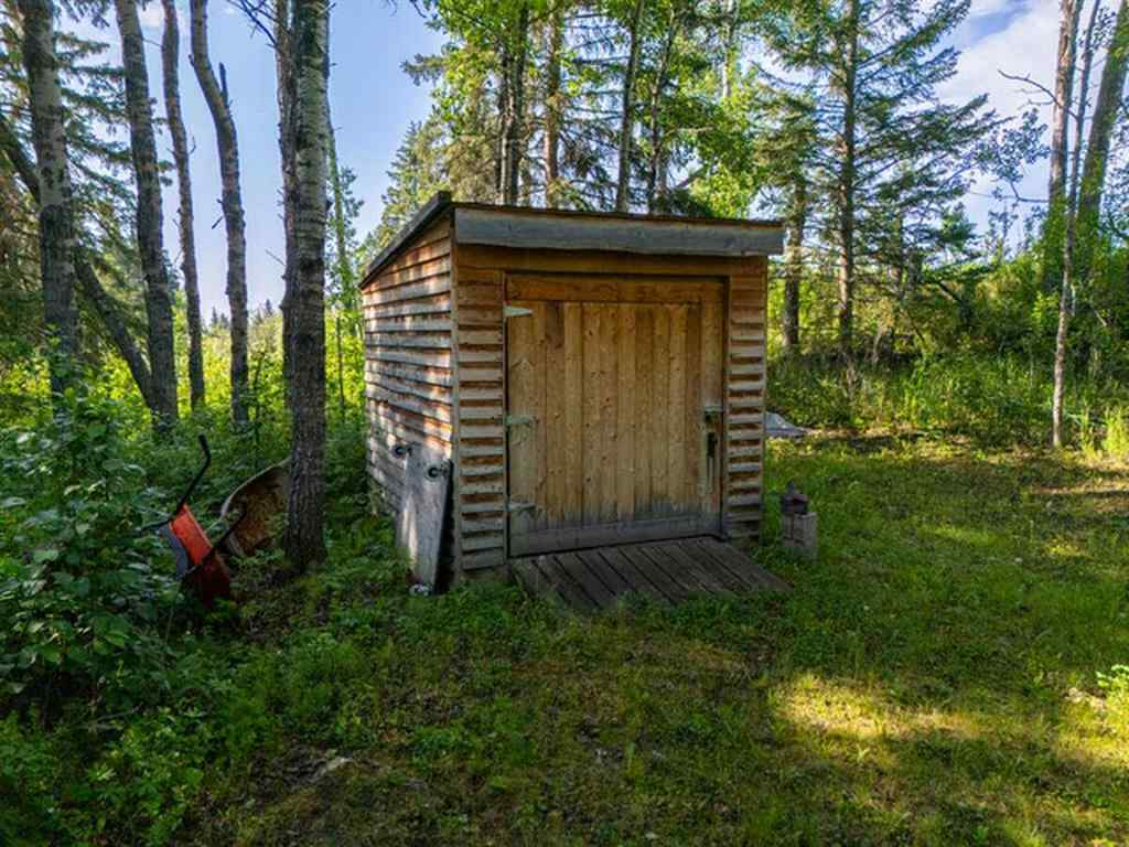 MLS® A2266109 -  NW 5-35-2-5   in Silver Lagoon Rural Red Deer County, Land