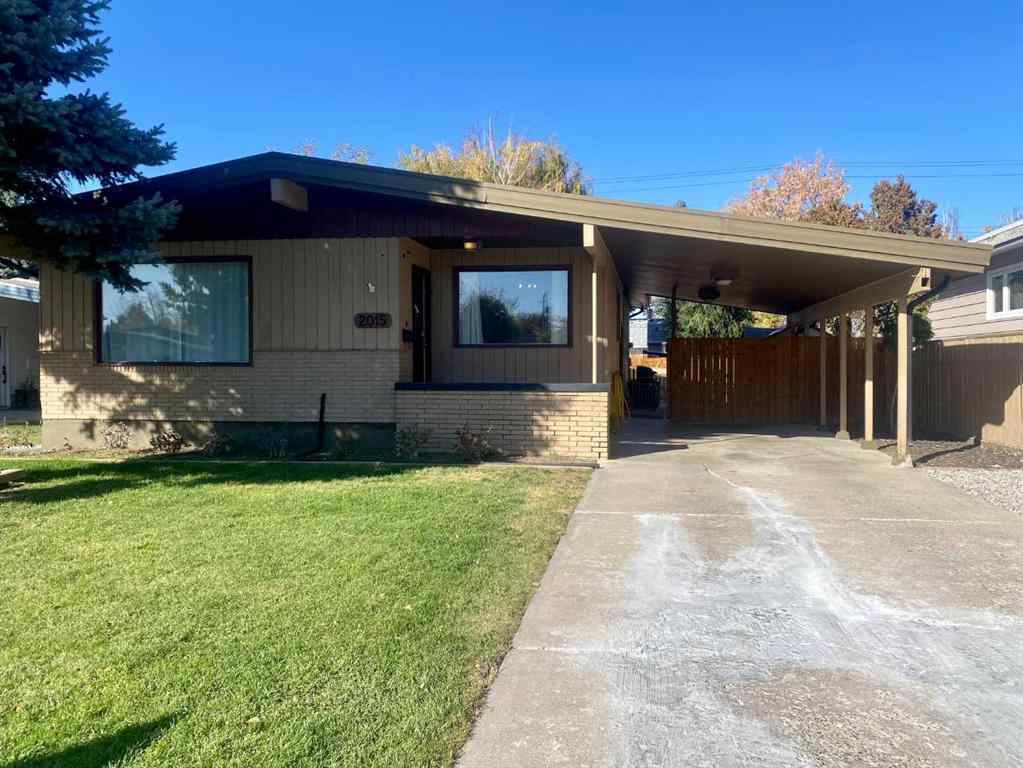 MLS® A2266110 - 2015 16 Avenue S in Agnes Davidson Lethbridge, Rental