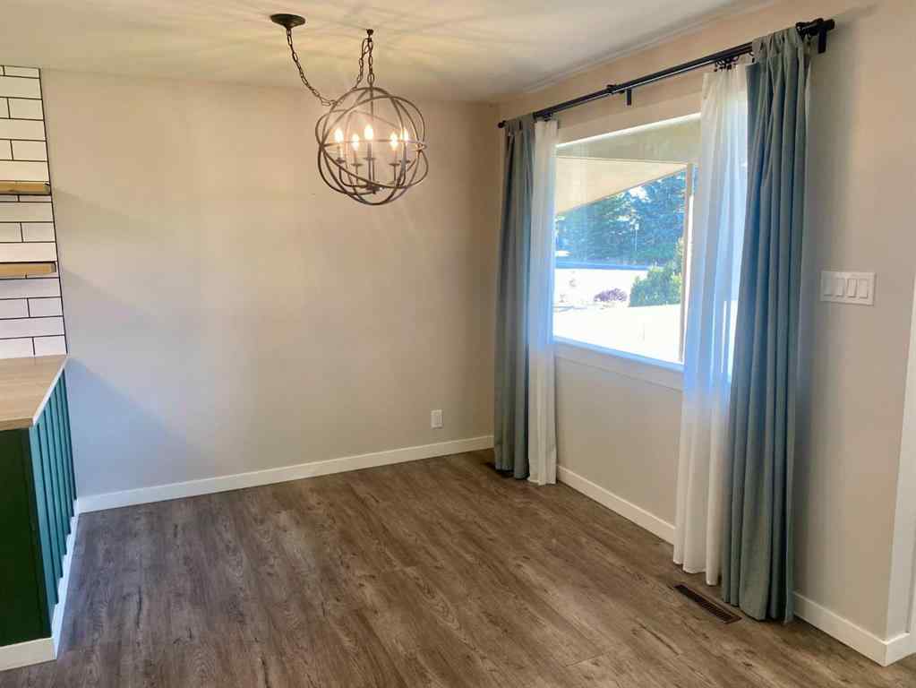 MLS® A2266110 - 2015 16 Avenue S in Agnes Davidson Lethbridge, Rental