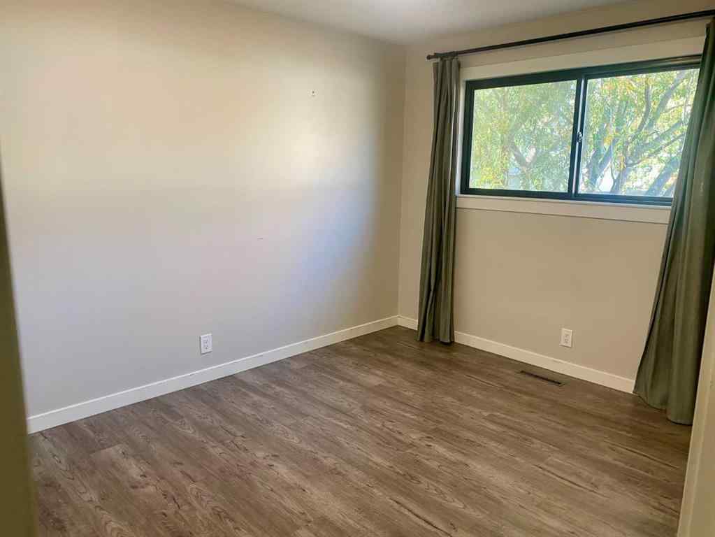 MLS® A2266110 - 2015 16 Avenue S in Agnes Davidson Lethbridge, Rental