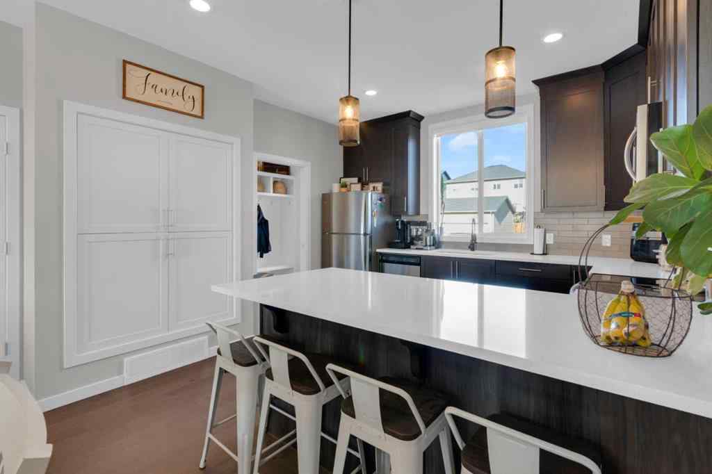 MLS® A2266115 - 156 Willow Street  in The Willows Cochrane, Residential