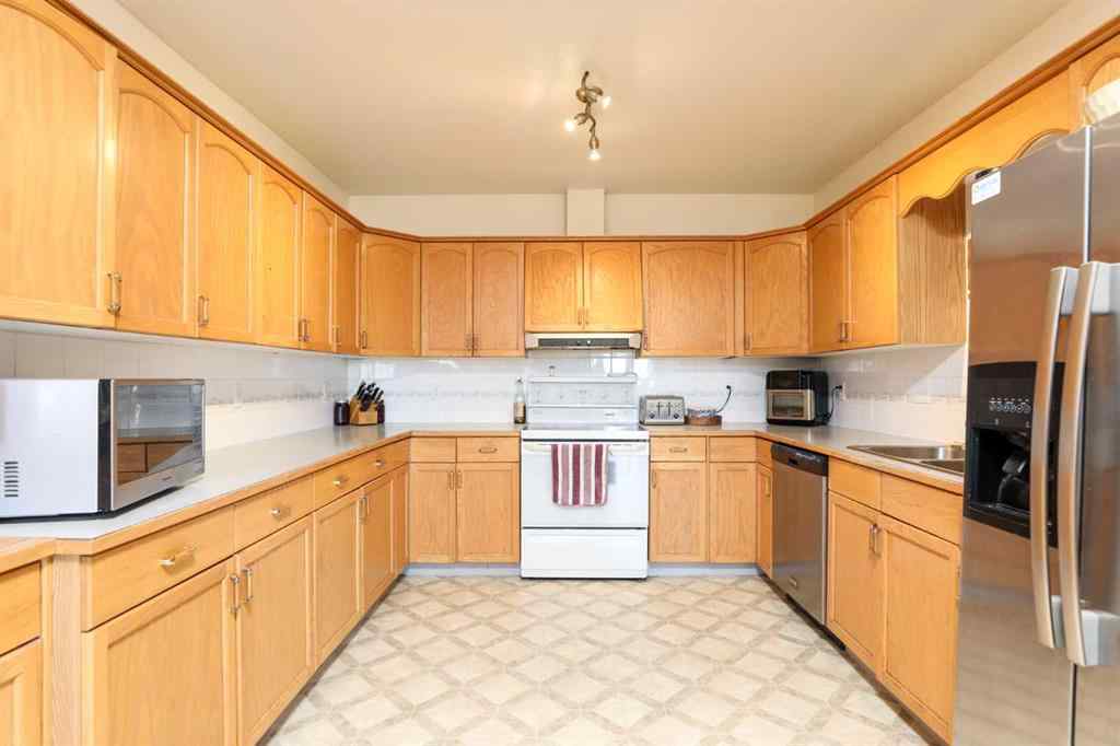 MLS® A2266118 - 1411 Twp Rd 7-3 Road  in NONE Rural Pincher Creek No. 9, M.D. of, Residential