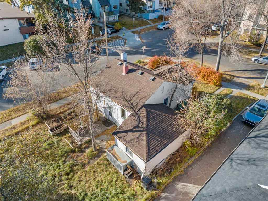 MLS® A2266119 - 1402 Centre A Street NE in Crescent Heights Calgary, Residential