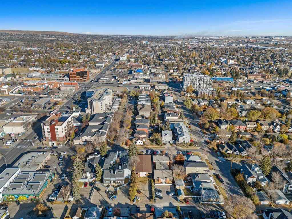 MLS® A2266119 - 1402 Centre A Street NE in Crescent Heights Calgary, Residential