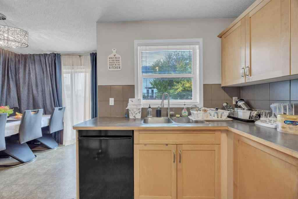 MLS® A2266120 - 814 Copperfield Boulevard SE in Copperfield Calgary, Residential