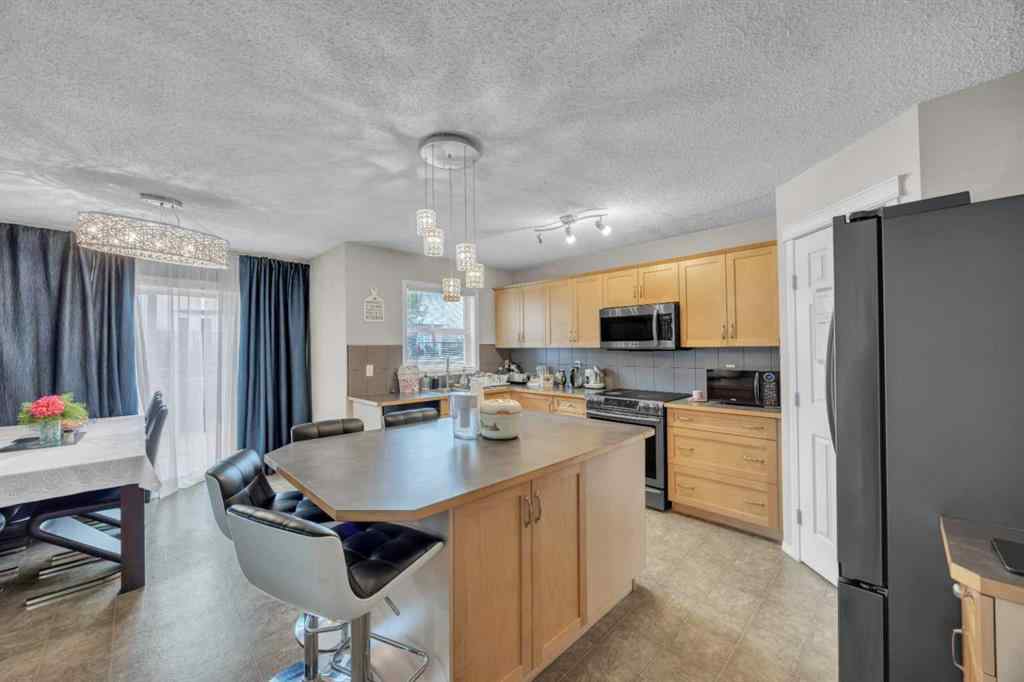 MLS® A2266120 - 814 Copperfield Boulevard SE in Copperfield Calgary, Residential