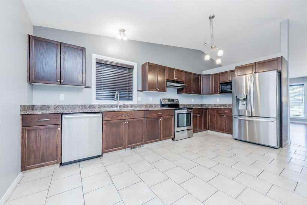 MLS® A2266124 - 11026 60 Avenue  in O\'Brien Lake Grande Prairie, Residential