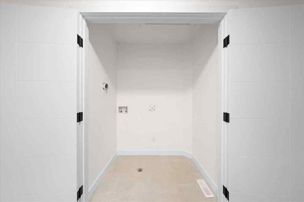 MLS® A2266130 - 39 Baysprings Terrace SW in Baysprings Airdrie, Residential