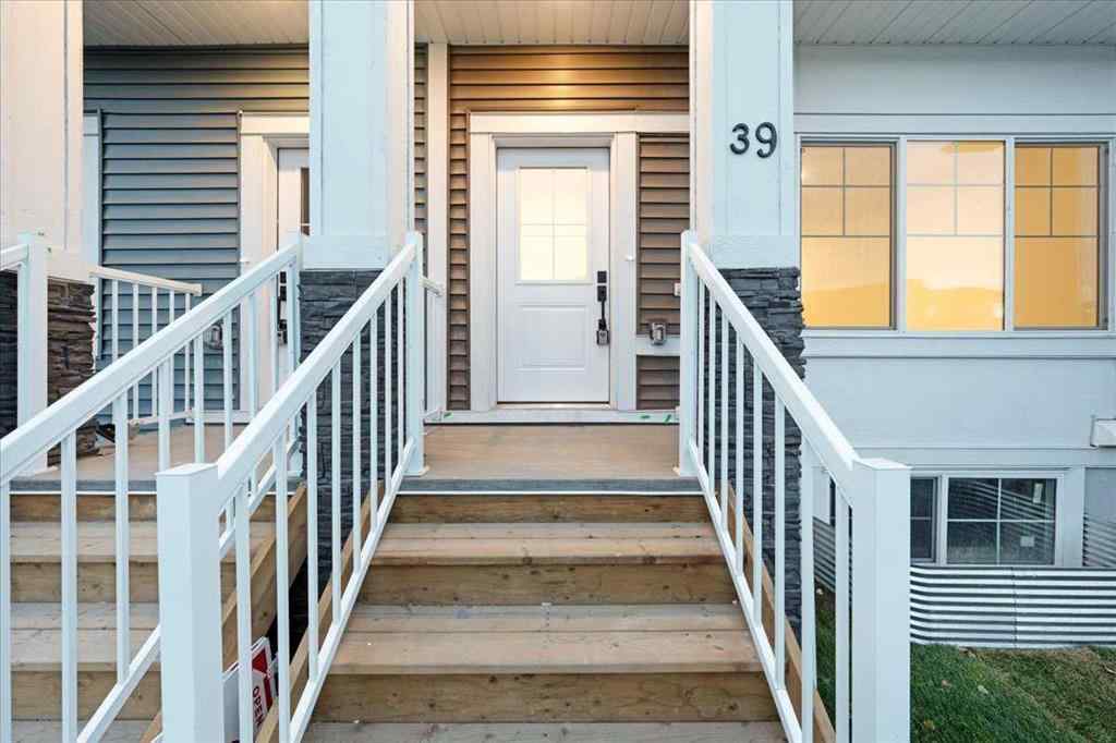 MLS® A2266130 - 39 Baysprings Terrace SW in Baysprings Airdrie, Residential