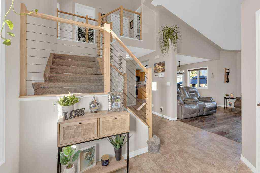 MLS® A2266131 - 9 Rozier Close  in Ryders Ridge Sylvan Lake, Residential