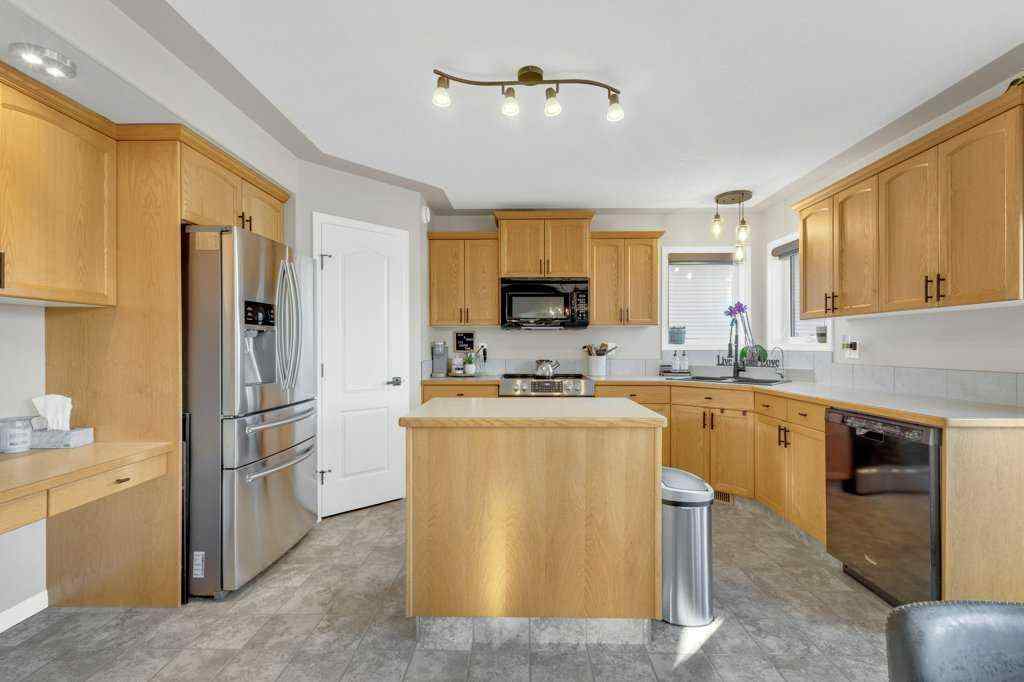 MLS® A2266131 - 9 Rozier Close  in Ryders Ridge Sylvan Lake, Residential