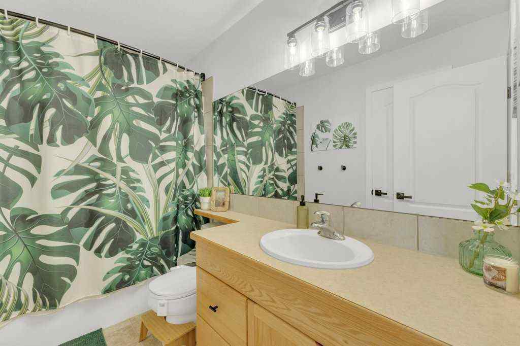 MLS® A2266131 - 9 Rozier Close  in Ryders Ridge Sylvan Lake, Residential