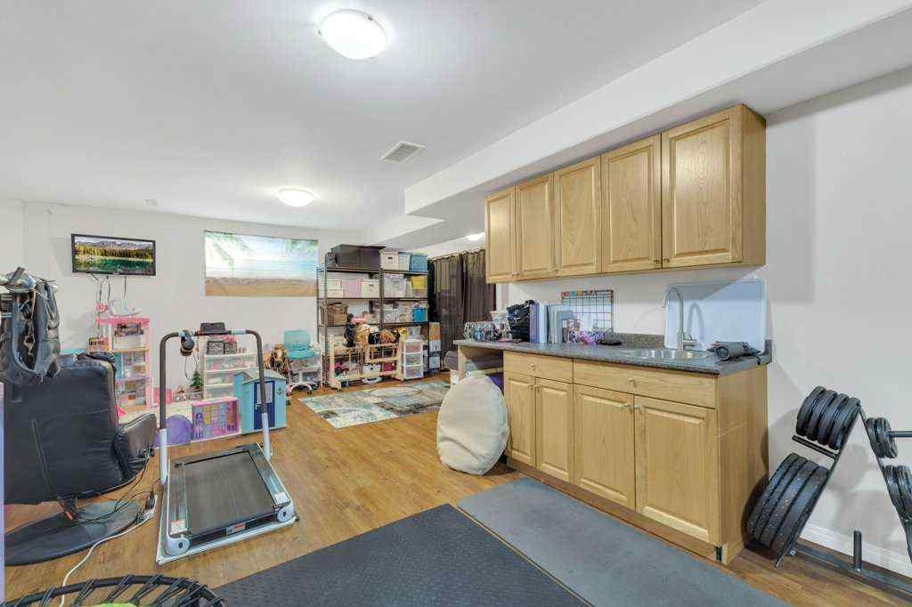 MLS® A2266131 - 9 Rozier Close  in Ryders Ridge Sylvan Lake, Residential