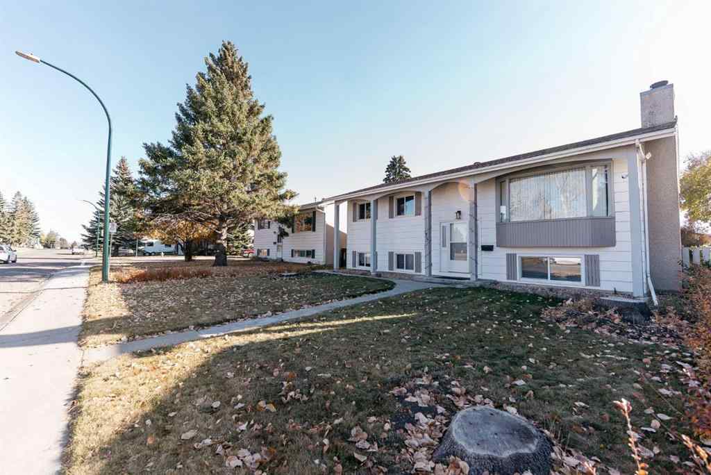MLS® A2266134 - 35 Oak Street  in Oriole Park Red Deer, Residential