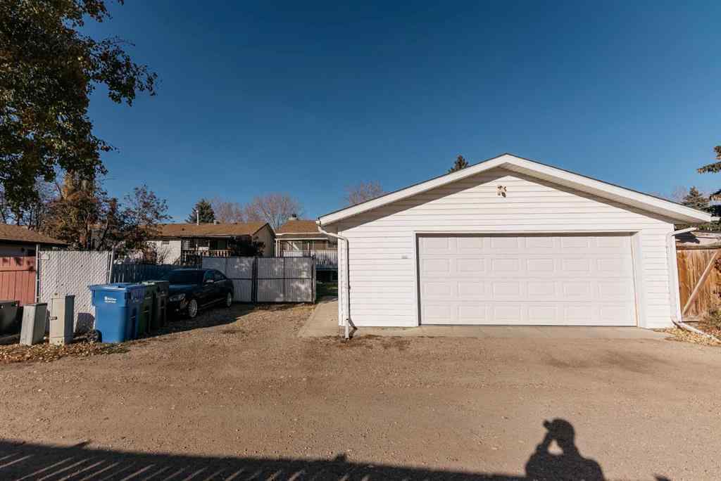 MLS® A2266134 - 35 Oak Street  in Oriole Park Red Deer, Residential