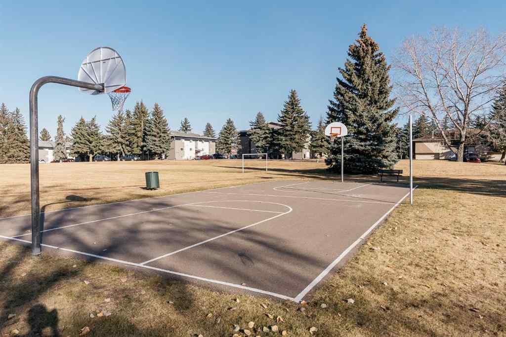 MLS® A2266134 - 35 Oak Street  in Oriole Park Red Deer, Residential
