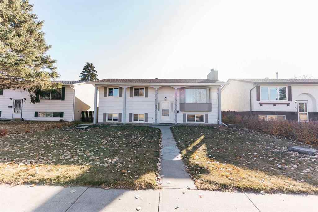MLS® A2266134 - 35 Oak Street  in Oriole Park Red Deer, Residential