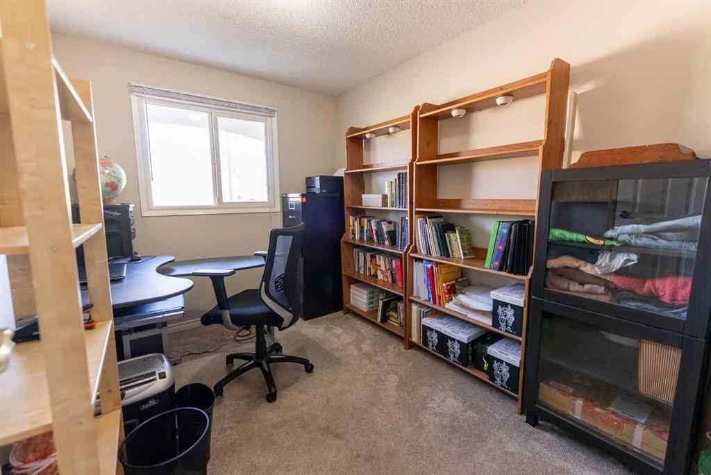 MLS® A2266134 - 35 Oak Street  in Oriole Park Red Deer, Residential
