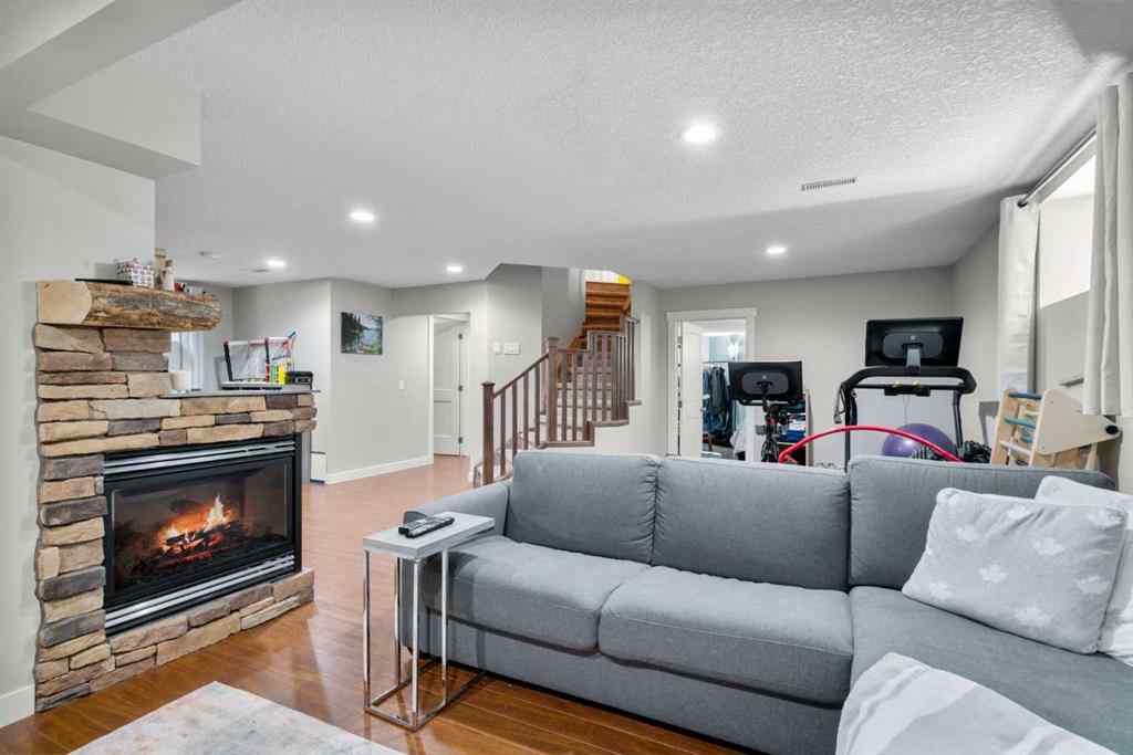 MLS® A2266136 - 2581 Coopers Circle SW in Coopers Crossing Airdrie, Residential