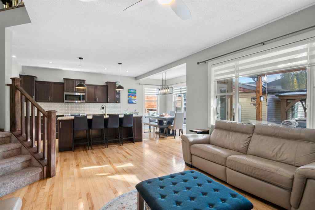 MLS® A2266136 - 2581 Coopers Circle SW in Coopers Crossing Airdrie, Residential