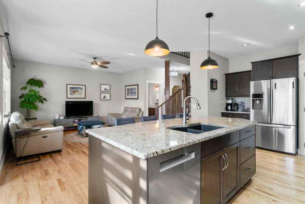 MLS® A2266136 - 2581 Coopers Circle SW in Coopers Crossing Airdrie, Residential